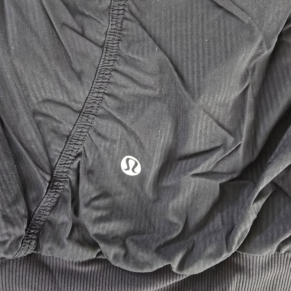 Lululemon Dance Studio Reversible Black Athletic Zip Hoodie Jacket Size 2 - Picture 5 of 9